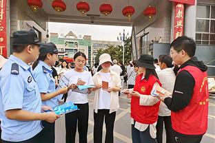 首钢官博：这一路堪称艰难险阻荆棘密布但所幸有你 我们下赛季见